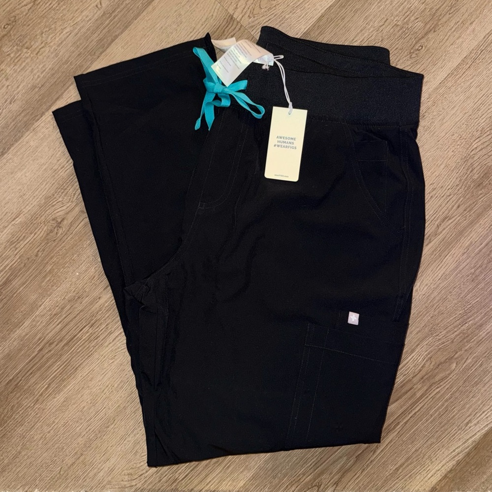 🆕NWT FIGS FREEX High Waisted Yola Skinny Scrub Pants